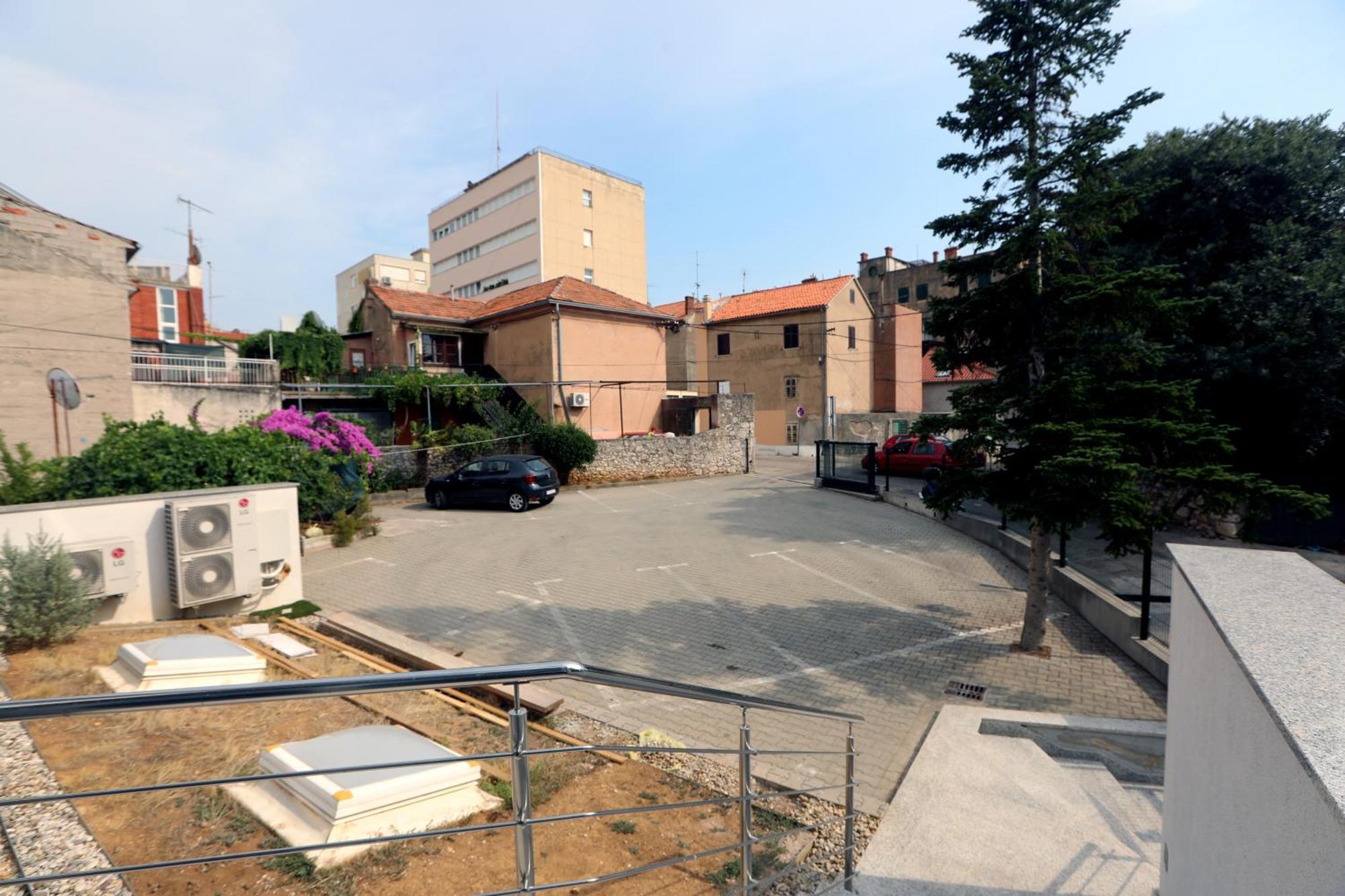 D R Apartments Sibenik Bagian luar foto